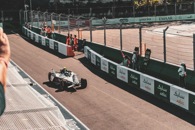 Thumbnail for jyj-zefl-vwi